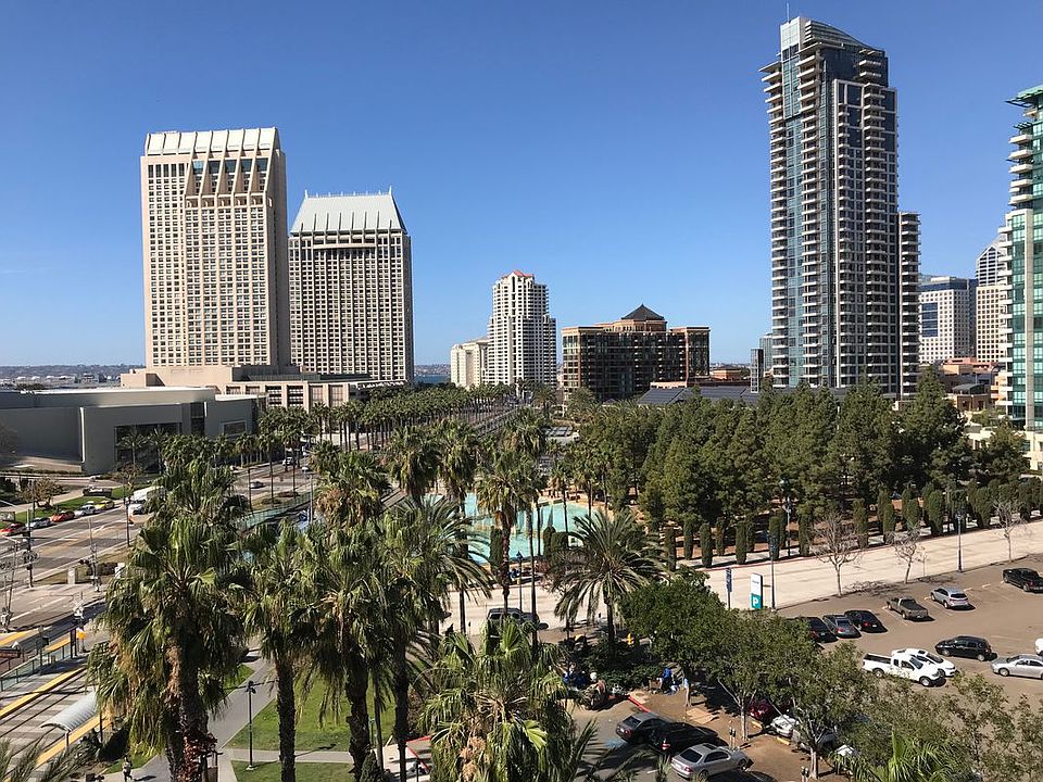 1st image of 100 Harbor Dr Unit 804