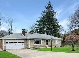 11 W Club Dr, Pittsburgh, PA 15236