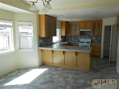 4th image of 12250 Cypress Ave