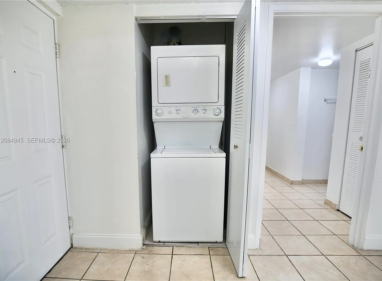 Waterview Condo — Photo 3
