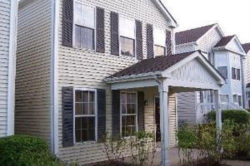 1st image of 1043 Symphony Dr