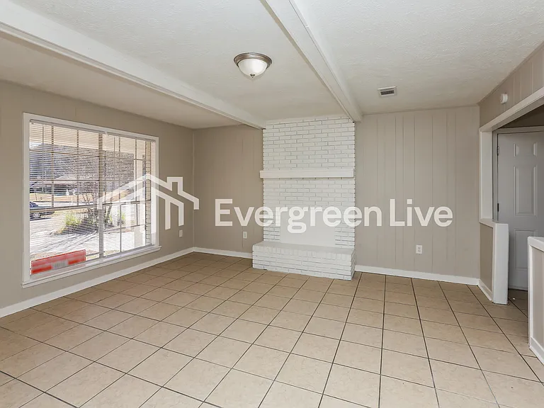 4954 Hanging Oak Dr — Photo 4