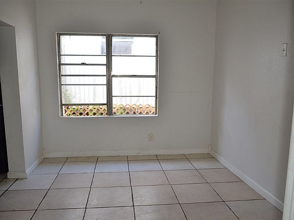 4th image of 3416 San Agustin Ave