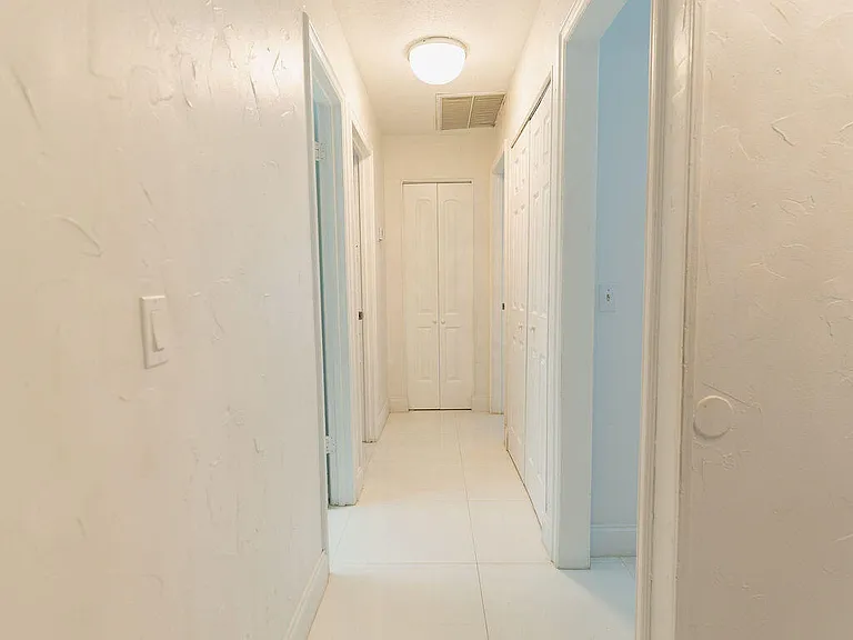 1242 SW Parma Ave — Photo 33