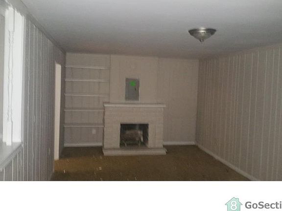 2nd image of 8604 E 42nd St