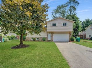 10053 Ridgewood Dr, Twinsburg, OH 44087