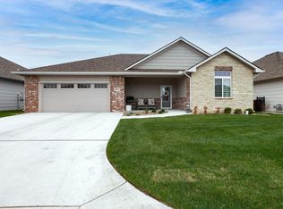 3617 N Siena Lakes Cir, Wichita, KS 67205