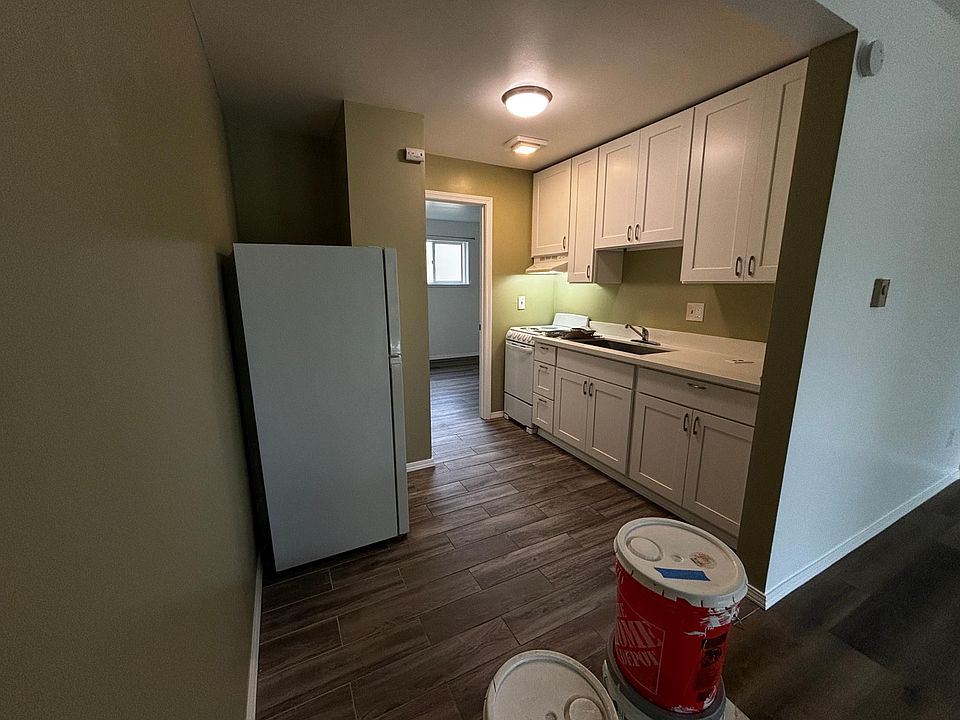 1st image of 720 Washington Ave N APT 204