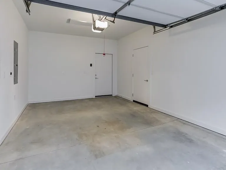 415 Gartrell St SE #7 — Photo 33