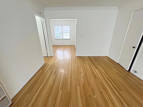 5th image of 847 Euclid St APT E