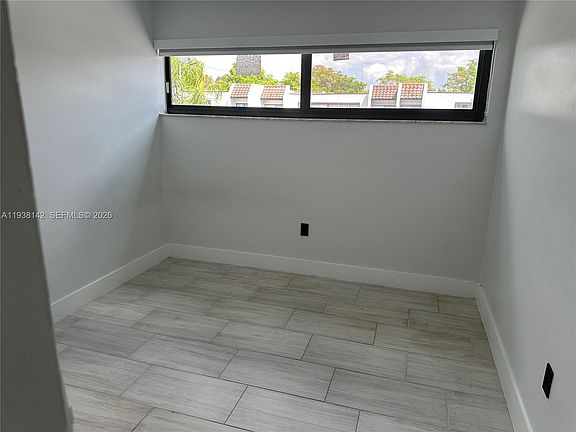 3rd image of 6526 Kendale Lakes Dr APT 1405