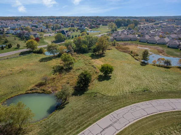 2955 Spring Rain Ct, Valparaiso, IN 46385