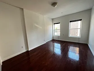 Rented by Salon Realty Corp