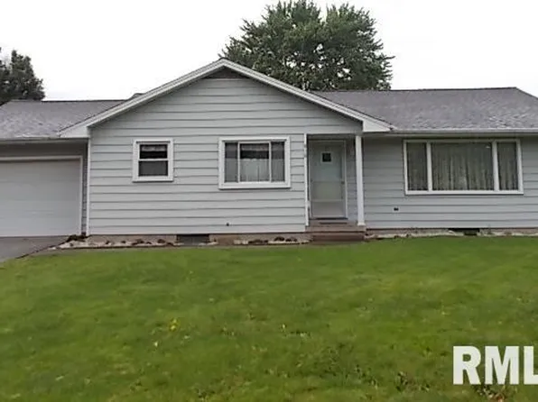 818 E Piper St, Macomb, IL 61455