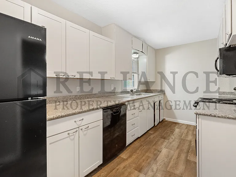 726 S Bonn St — Photo 10