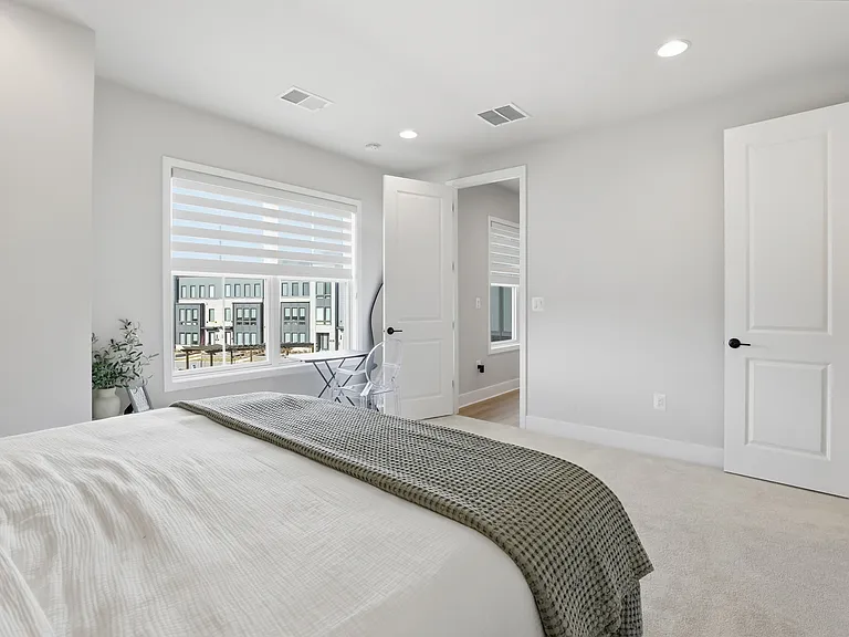 9725 Lantana Way — Photo 33