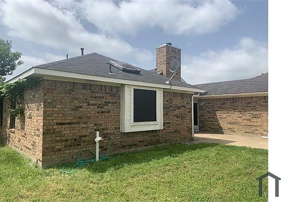 2nd image of 1213 Buckeye Dr