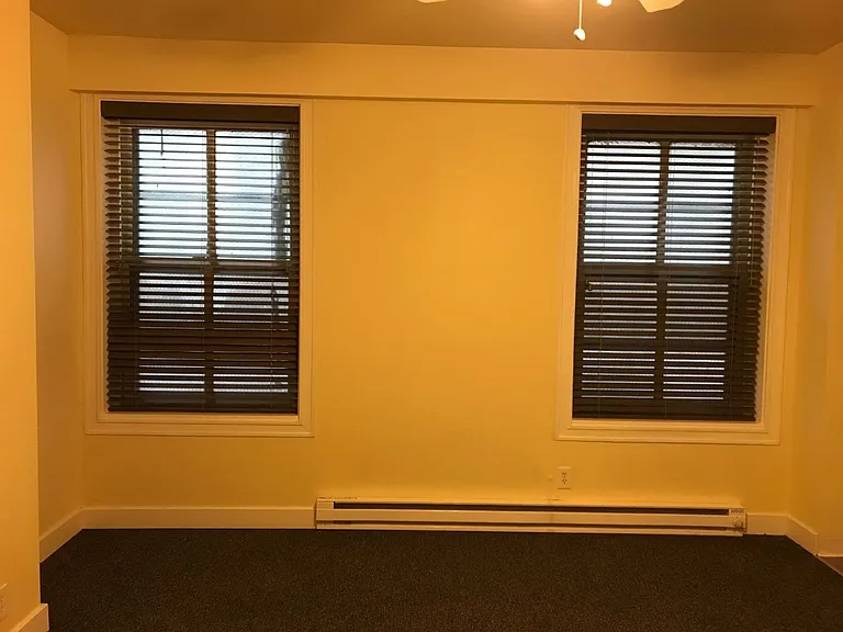 Washington Plaza Apartments — Photo 32