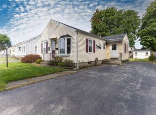 22 Mowry St, Pawtucket, RI 02861