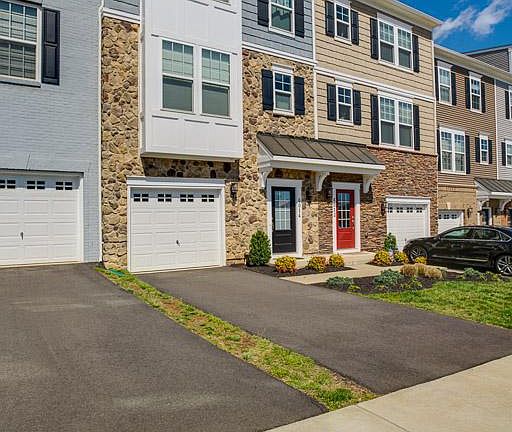 2nd image of 6014 Camerons Ferry Dr
