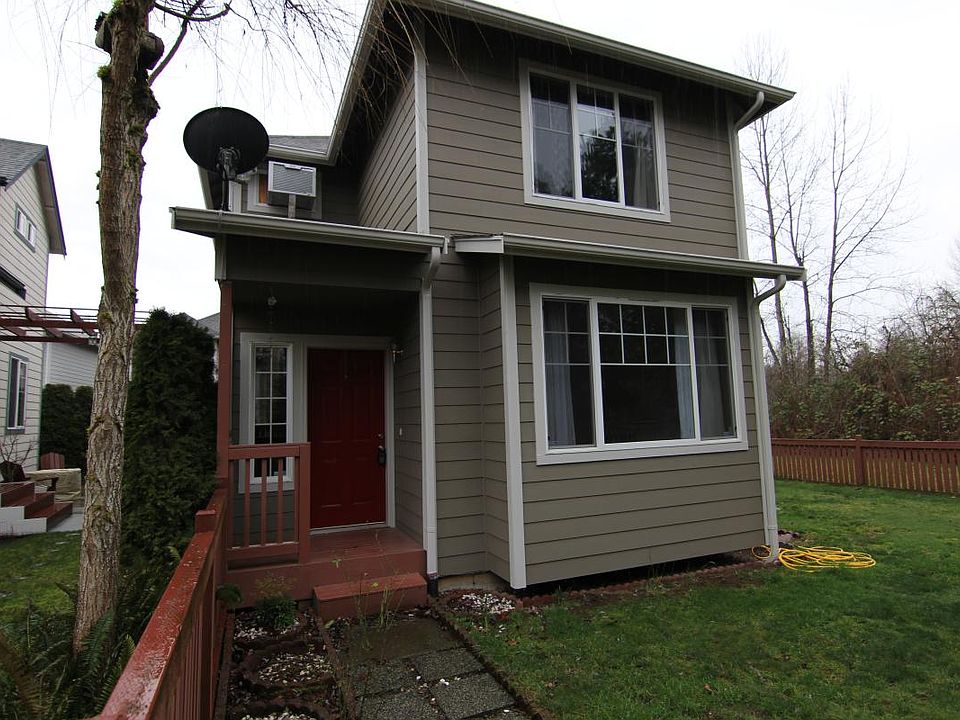 1st image of 25123 Roberts Dr Unit 202
