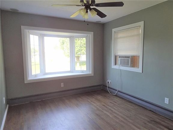 2nd image of 1006 Arlington Ave