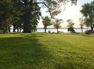 2087 S Shore Dr, Delavan, WI 53115