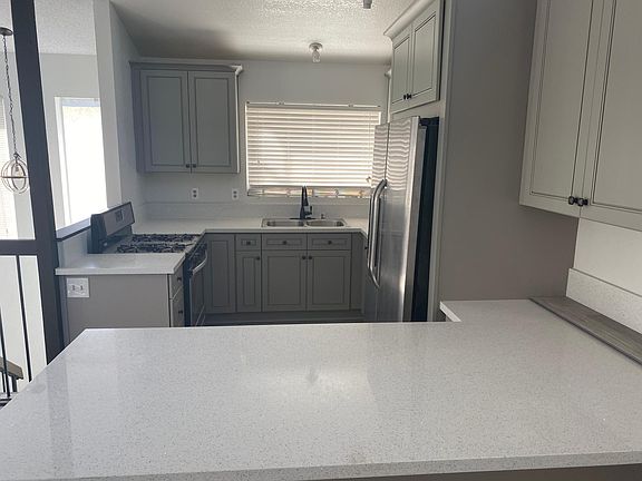 4th image of 4764 32nd St APT 1