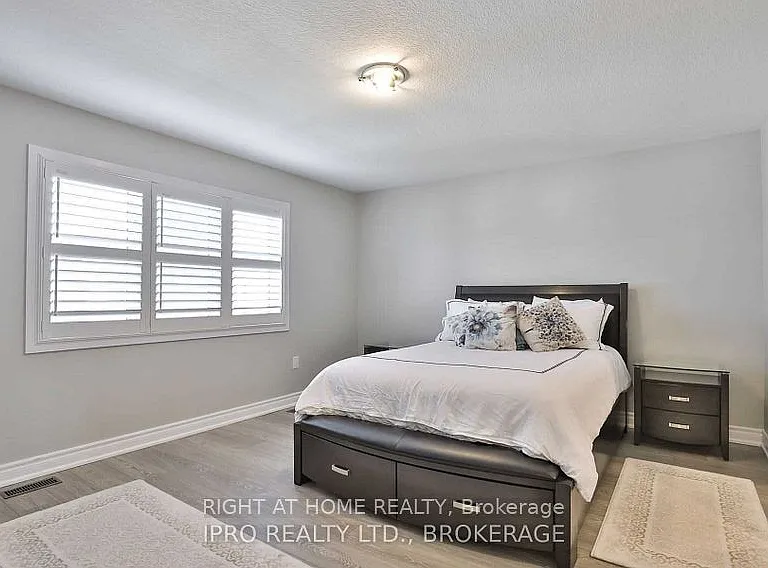 20 Bradshaw Dr — Photo 23