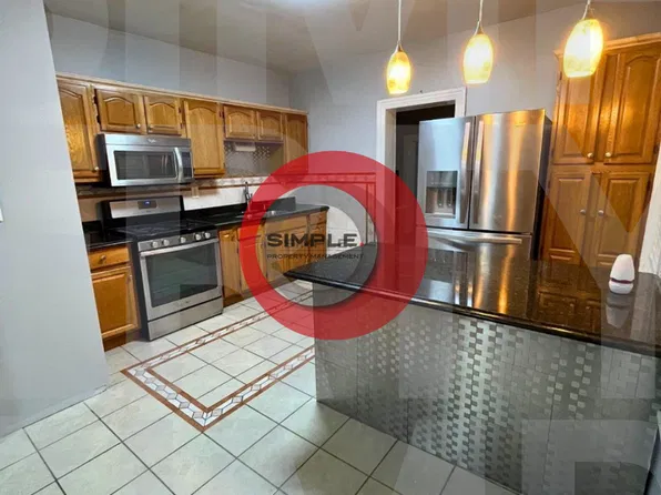 1025 N Front St, Reading, PA 19601