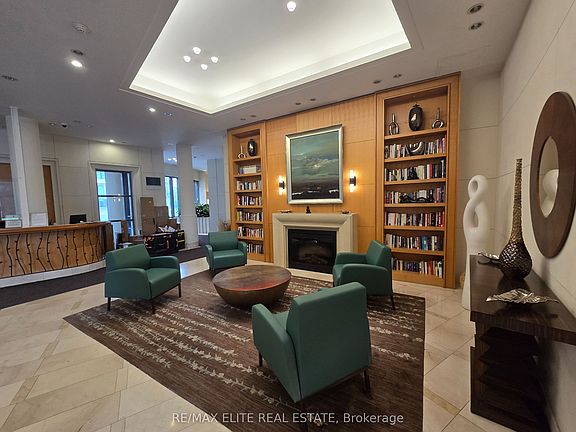 2nd image of 509 Beecroft Rd #220