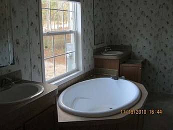 3rd image of 4624 NE 141st Ave