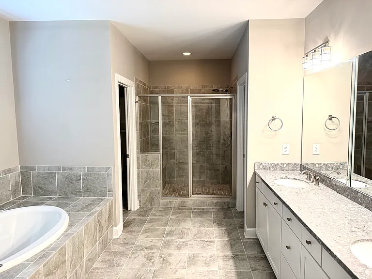 12105 Cameron Dr — Photo 25