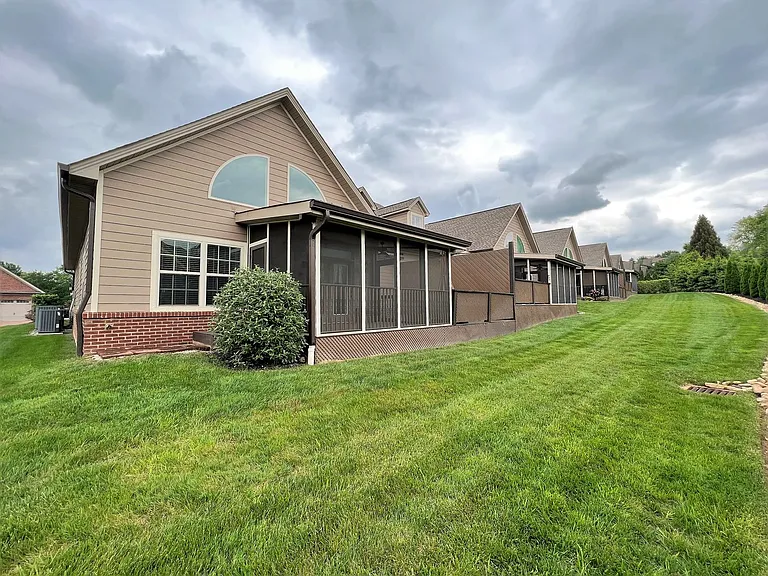 1121 Andalusian Way — Photo 40