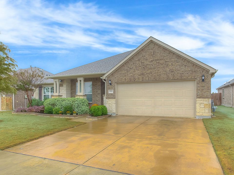 7545 Aubrac Way-1.jpg