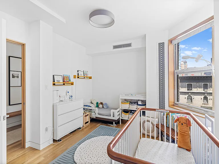 240 W 98th St #8D — Photo 9