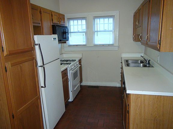 Ballard on 33rd - Blue Canoe