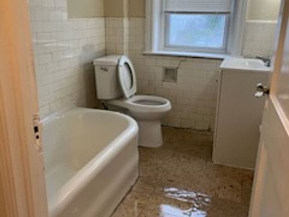 5th image of 222 W Chew Ave APT G