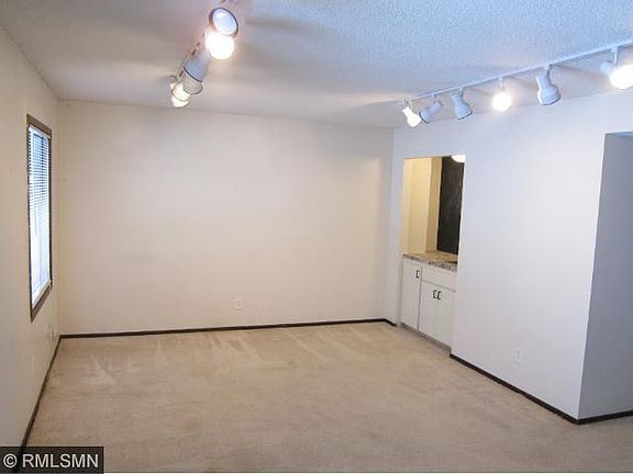 4th image of 108 River Woods Ln