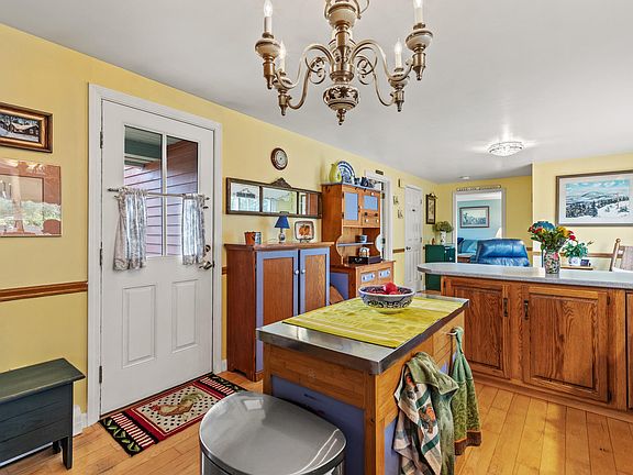 5th image of 52 Tamarack Drive