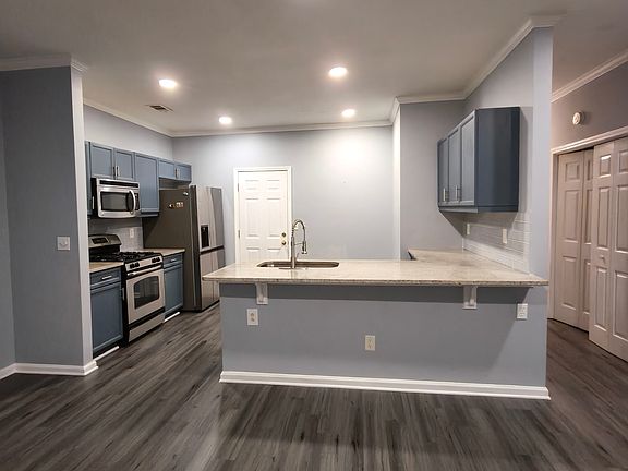 4th image of 4120 Rogers Creek Ct #4120