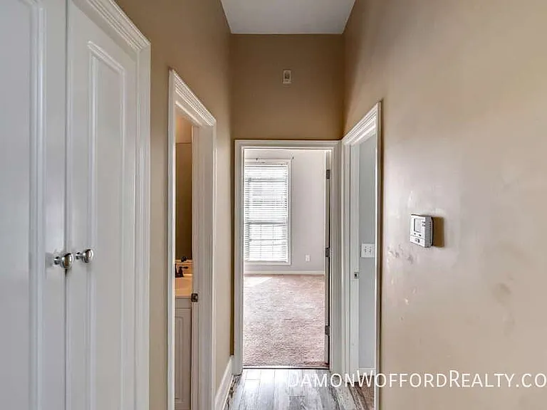 124 Raintree Rd — Photo 30