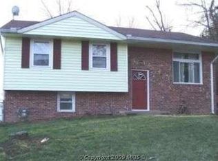 9205 Roxanne Dr, Lanham, MD 20706