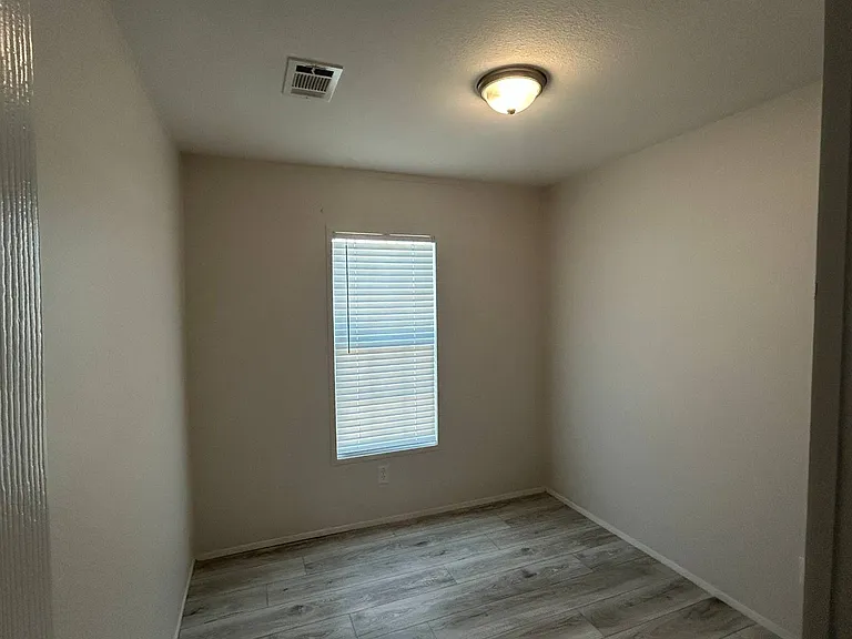 925 301st Blvd E #19 — Photo 10