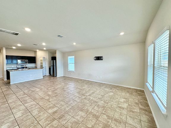 4th image of 5804 Harriet Tubman Ave