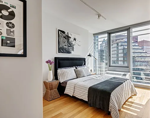 Rented by Two Trees | media 20