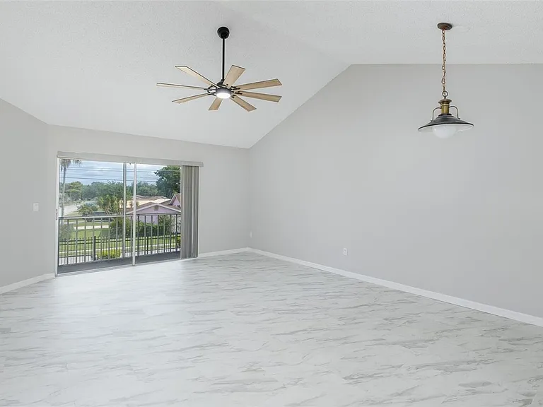 4933 Myrtle Oak Dr #23 — Photo 4