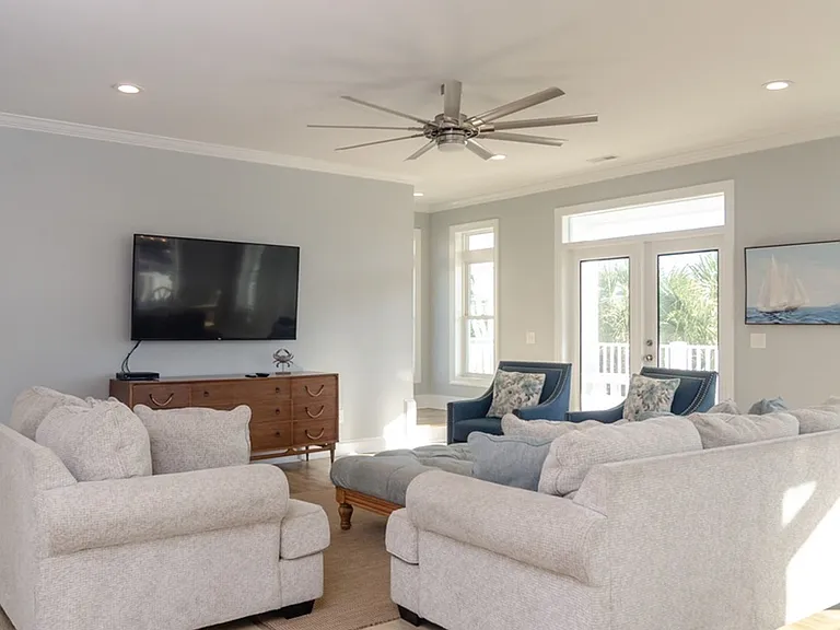 507 N Fort Fisher Blvd — Photo 8