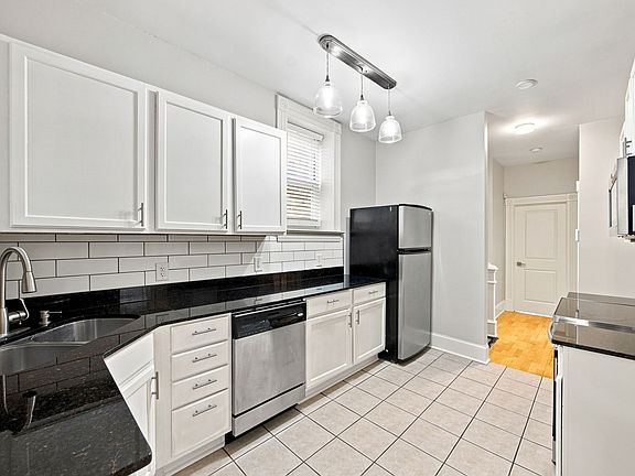4th image of 4410 Chouteau Ave #2