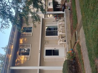 404 Devonshire Ct, Bolingbrook, IL 60440